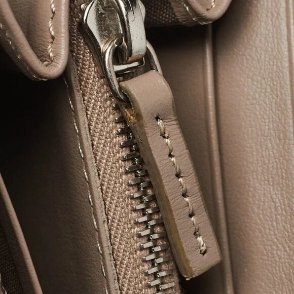 Fendi Beige Leather Studded Continental Wallet On Chain - Picture 12 of 12